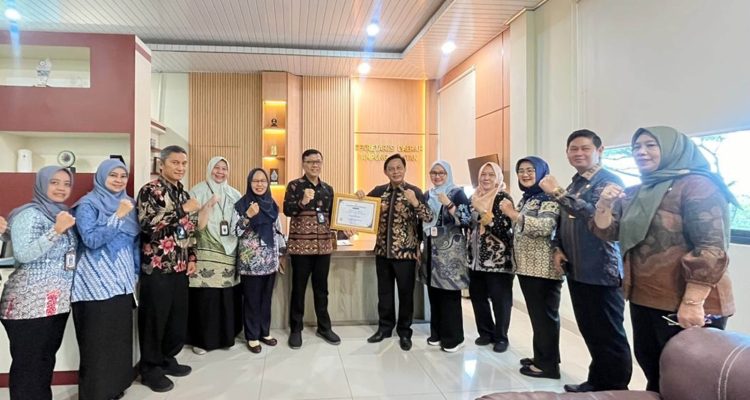 Lampung Selatan Raih Penghargaan Kabupaten Pangan Aman 2025, Komitmen Lindungi Kesehatan Warga Diakui BPOM
