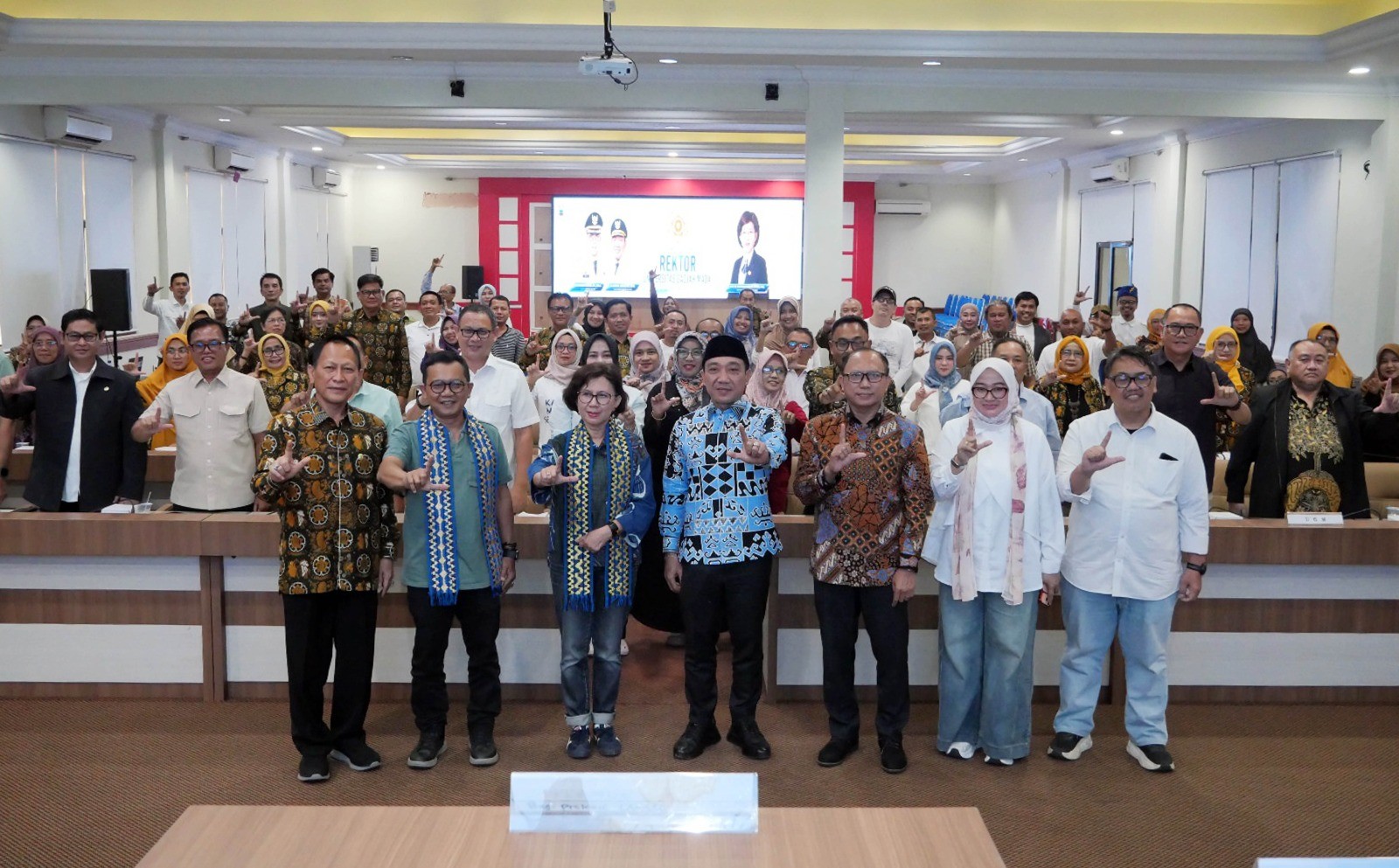 Rektor UGM dan Kagama Sambangi Lampung Selatan, Buka Peluang Kolaborasi Strategis untuk Pendidikan dan Pembangunan Daerah