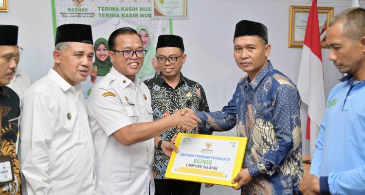 Baznas Lampung Selatan Salurkan Bantuan Produktif untuk UMKM dan Madrasah, Dorong Mustahik Naik Kelas Jadi Muzakki