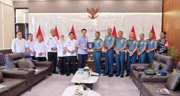 Sinergi Pemkab dan Lanal Lampung, Perkuat Keselamatan Wisata Pantai di Lampung Selatan