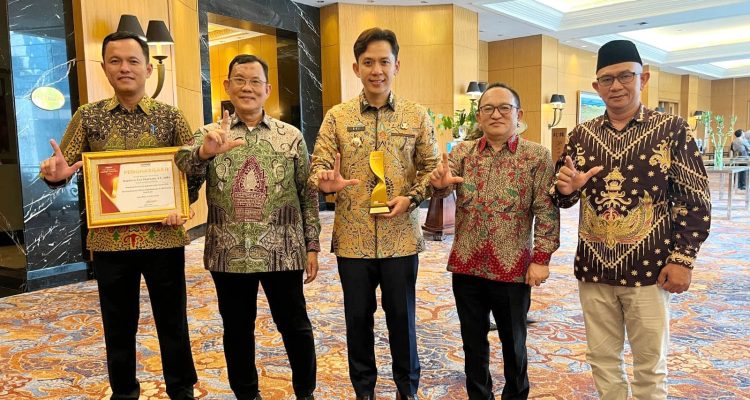 Sukses Dongkrak Pariwisata Jadi Penggerak Ekonomi, Bupati Radityo Egi Raih Top Regional Leader Awards 2026