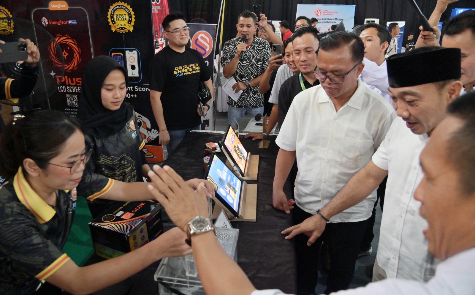 Sukses Jadi Tuan Rumah Borneo Flasher Tour 2026, Lampung Selatan Pecahkan Rekor 500 Teknisi Ponsel
