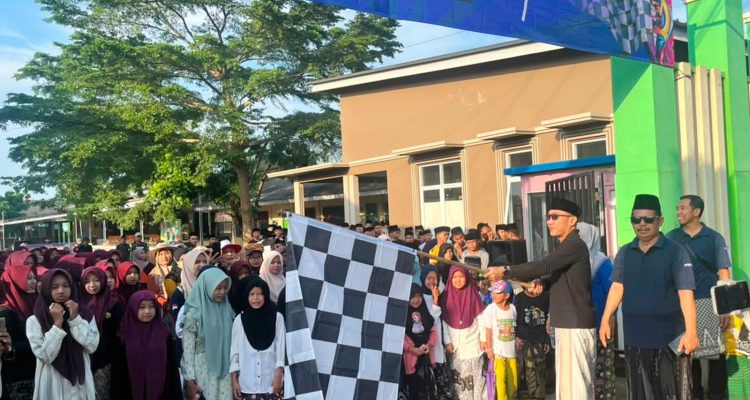 Jalan Sehat Sambut Haflah ke-10 Mathla’ul Anwar, Wabup Syaiful Apresiasi Peran Pesantren Cetak Generasi Berakhlak