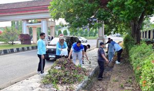 Gema HELAU Kembali Digelar, Pemkab Lampung Selatan Perkuat Budaya Gotong Royong Bersihkan Wajah Kota Kalianda