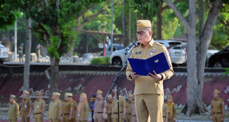 Apel Mingguan Jadi Momentum Pemkab Lampung Selatan Perkuat Disiplin dan Budaya Melayani ASN Apel Mingguan Jadi Momentum Pemkab Lampung Selatan Perkuat Disiplin dan Budaya Melayani ASN