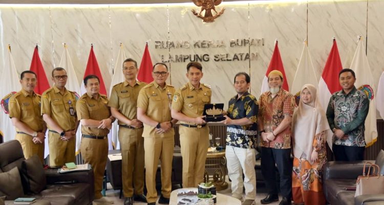 Bupati Egi Sambut Perpanjangan Kerja Sama dengan IIB Darmajaya, Tekankan Program yang Benar-Benar Dirasakan Masyarakat