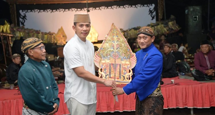HUT ke-52 Dusun Blora, Bupati Radityo Egi Ajak Warga Wariskan Persatuan untuk Generasi Mendatang