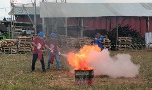 Damkarmat Lampung Selatan Dampingi Fire Skill Competition PT Japfa, Tingkatkan Kesiapsiagaan Hadapi Keadaan Darurat Damkarmat Lampung Selatan Dampingi Fire Skill Competition PT Japfa, Tingkatkan Kesiapsiagaan Hadapi Keadaan Darurat