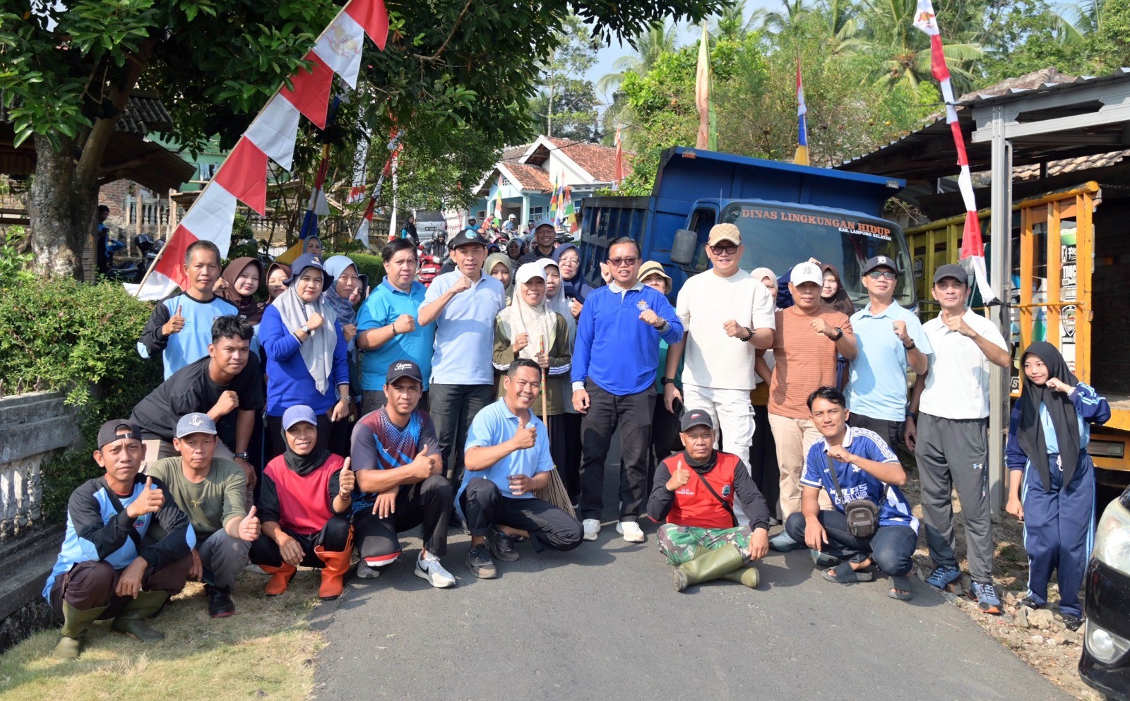 Jelang Ruwat Bumi 2026, Gema HELAU Satukan Ratusan ASN dan Masyarakat Percantik Jalur Menuju Desa Sumur Kumbang