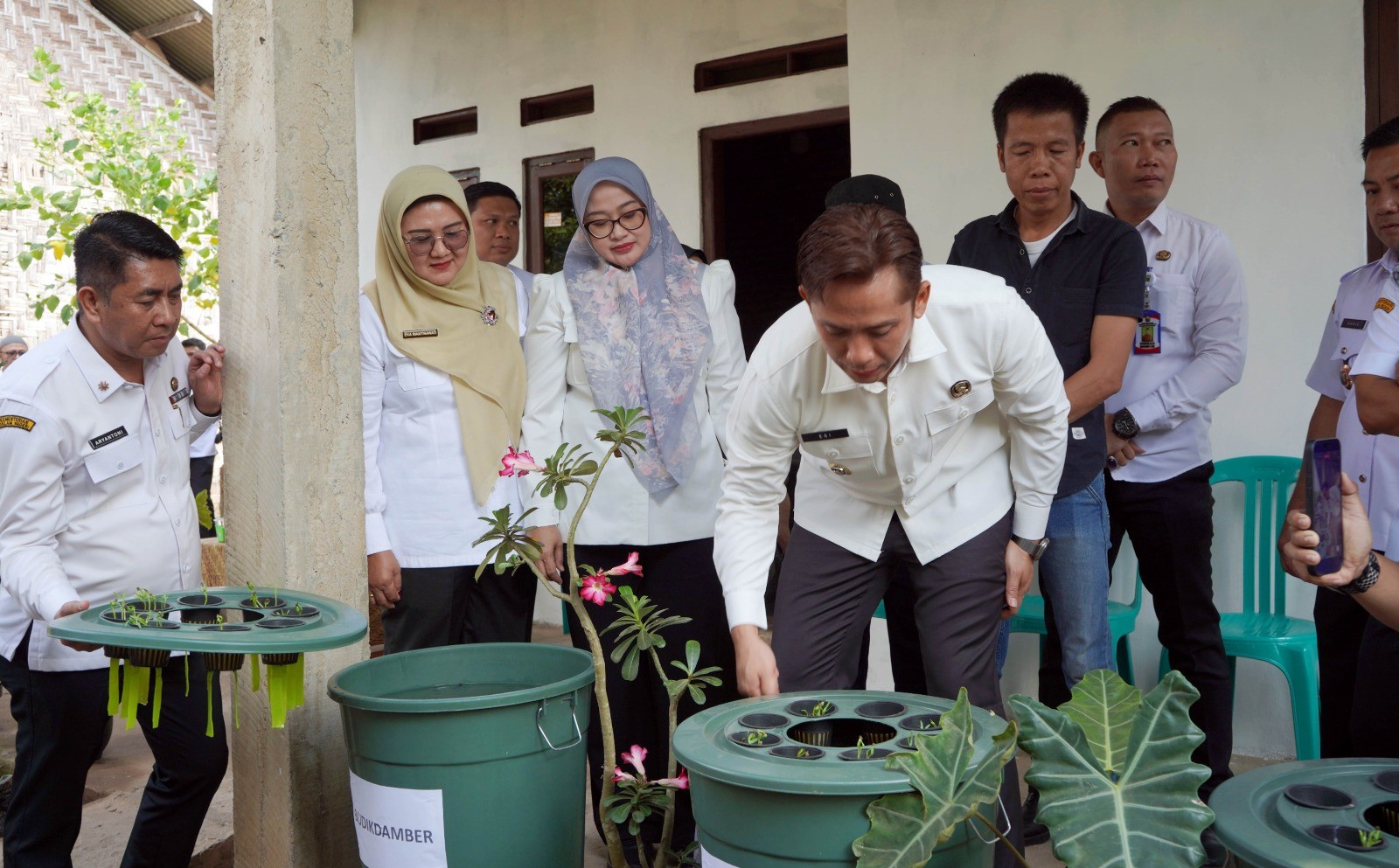 Teras HELAU Jadi Langkah Baru Pengentasan Kemiskinan, Bupati Egi Dorong Ketahanan Pangan dan Ekonomi Sirkular dari Pekarangan Warga