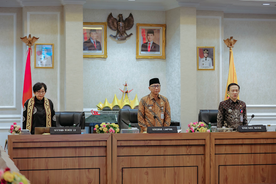 Masalah Sampah Dibahas Gubernur Rachmat Mirzani Djausal Bersama Bupati dan Walikota