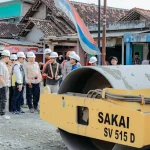 Warga Bangunrejo Terharu dan Ucapkan Terimakasih ke Gubernur Mirza, Jalan Yang Lama Rusak Jadi Mulus